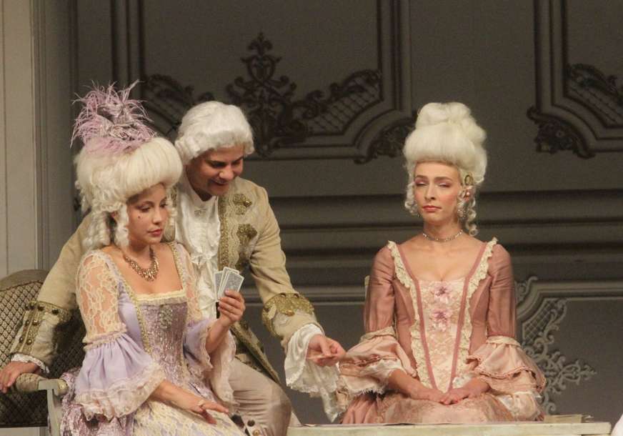 Premijera predstave “Opasne veze”